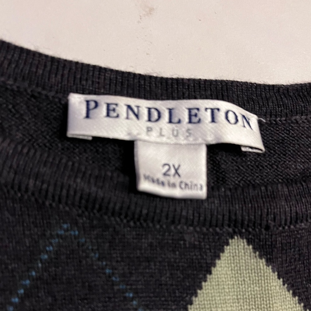 Pendleton Plus Checkered 100% Wool Pull Over - image 3